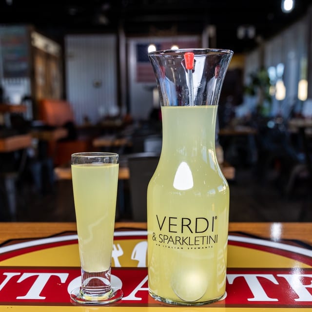 Pineapple Champagne.